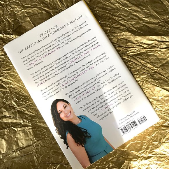 The Essential Oils Hormone Solution by Dr. Mariza Snyder - Picture 2 of 2